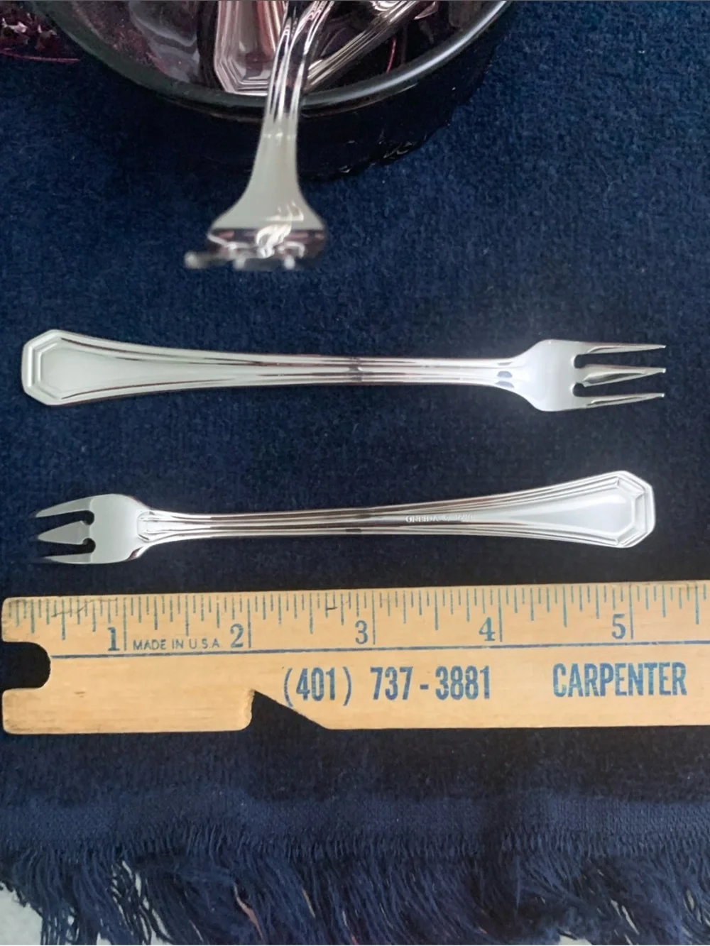 Oneida Lido pattern 6 Appetizer Forks NWOT